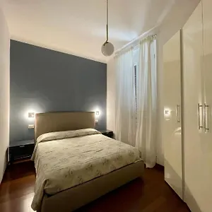 https://the-painting-apartment-a-central-and-lovely-apartment-in-milan.italymilanhotels.net
